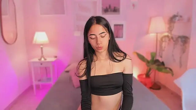 Ivyy sweet  online show from April 14, 2026, 8:14 pm