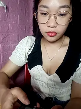 Snapshot of Eye-squirt chatting on March 5, 2026, 7:16 am Eye-squirt online show from March 5, 2026, 7:16 am