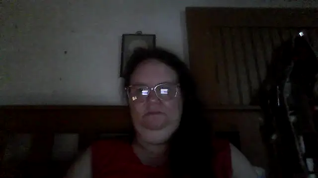 Snapshot of naughty_queen1 chatting on April 24, 2026, 10:50 am naughty queen1 online show from April 24, 2026, 10:50 am