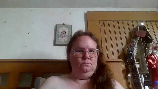 naughty queen1 online show from April 21, 2026, 7:53 pm