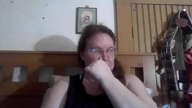 Snapshot of naughty_queen1 chatting on May 1, 2026, 10:09 am naughty queen1 online show from May 1, 2026, 10:09 am
