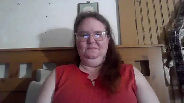 Snapshot of naughty_queen1 chatting on April 27, 2026, 10:35 am naughty queen1 online show from April 27, 2026, 10:35 am