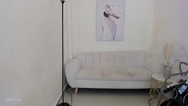 Dafne Maroto online show from April 11, 2026, 1:15 pm