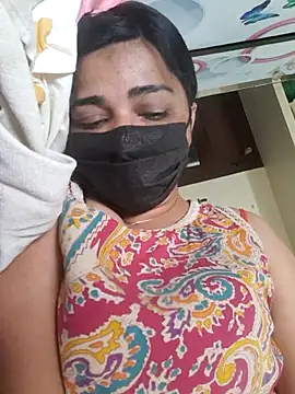 Snapshot of Tamil_Luckly_girl chatting on April 13, 2026, 10:30 am Tamil Luckly girl online show from April 13, 2026, 10:30 am