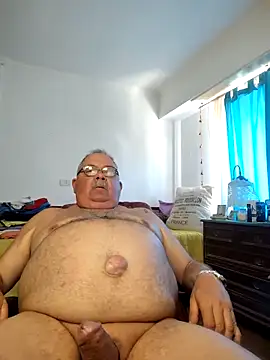 Snapshot of bylytom27 chatting on February 18, 2026, 5:20 pm bylytom27 online show from February 18, 2026, 5:20 pm