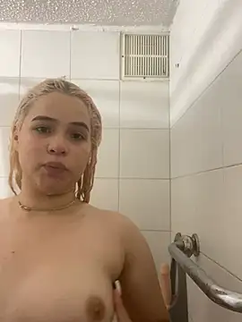 Snapshot of BarbieHannaB_ chatting on February 17, 2026, 9:56 pm BarbieHannaB online show from February 17, 2026, 9:56 pm