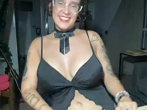 curlybb55 online show from February 18, 2026, 2:53 am