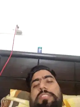 parasxarora online show from April 11, 2026, 7:28 pm