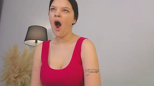 DeliaEffy online show from February 22, 2026, 9:27 pm