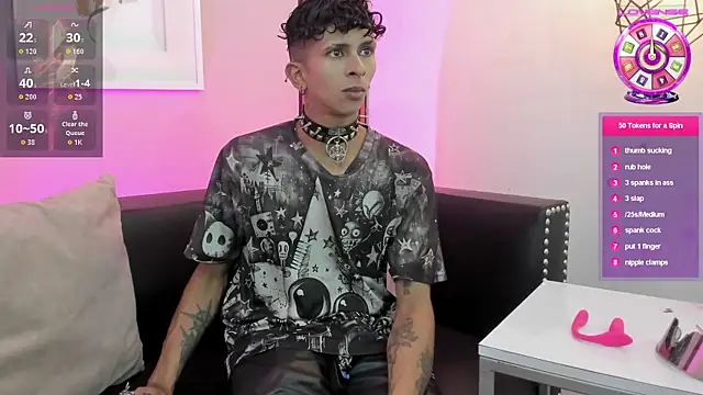 Maximoking26 online show from July 26, 2026, 3:41 pm