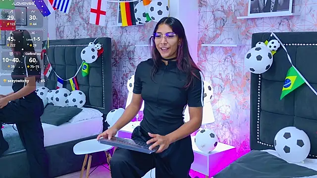 Snapshot of Raven_Gloomy chatting on June 30, 2026, 12:27 pm Raven Gloomy online show from June 30, 2026, 12:27 pm