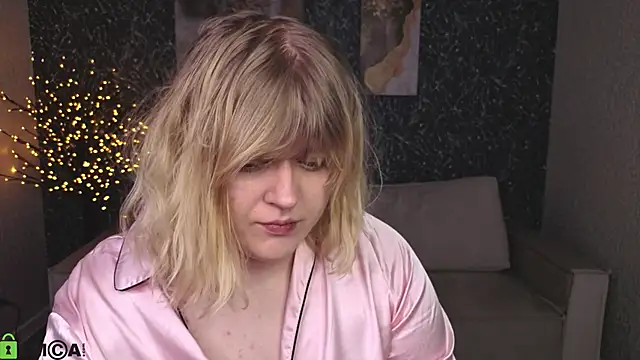 luna c0ra online show from March 22, 2026, 1:09 am