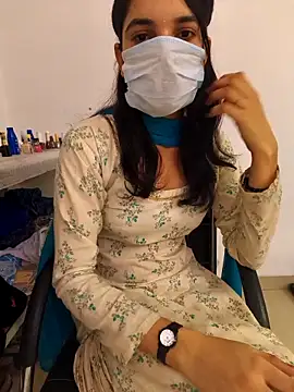 tanzum khan3202 online show from April 11, 2026, 6:32 am