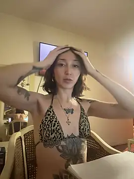 FrutillitaXX online show from February 28, 2026, 11:26 pm