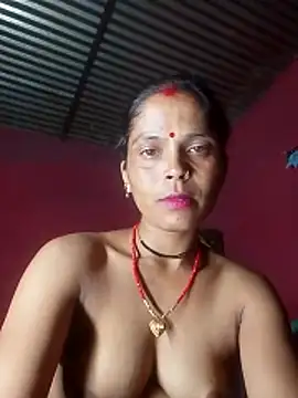 Snapshot of Hot_bh87 chatting on May 14, 2026, 6:16 pm Hot bh87 online show from May 14, 2026, 6:16 pm