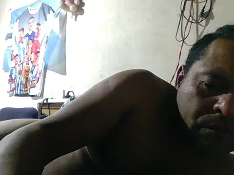 Snapshot of DesexedCooler chatting on July 13, 2026, 1:38 am DesexedCooler online show from July 13, 2026, 1:38 am