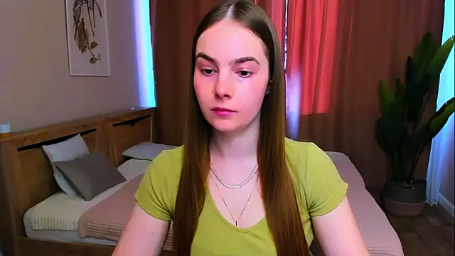 Maddy Wood  online show from April 4, 2026, 3:51 pm