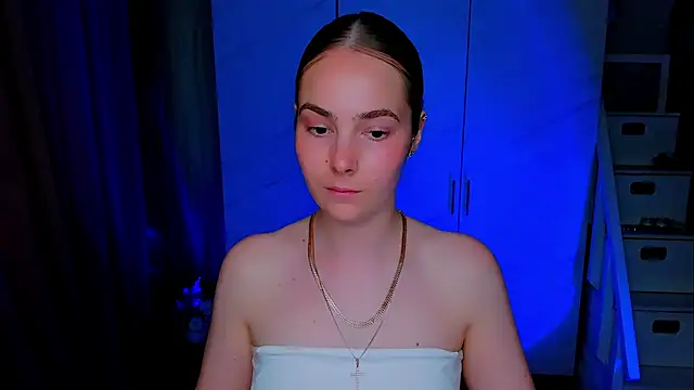 Snapshot of Maddy_Wood_ chatting on June 10, 2026, 2:07 pm Maddy Wood online show from June 10, 2026, 2:07 pm