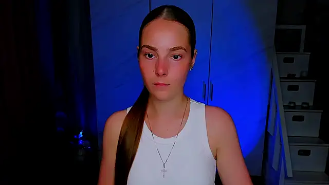 Snapshot of Maddy_Wood_ chatting on July 10, 2026, 5:02 pm Maddy Wood online show from July 10, 2026, 5:02 pm