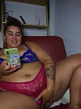 Snapshot of Deesse_luna chatting on July 18, 2026, 7:11 pm Deesse luna online show from July 18, 2026, 7:11 pm