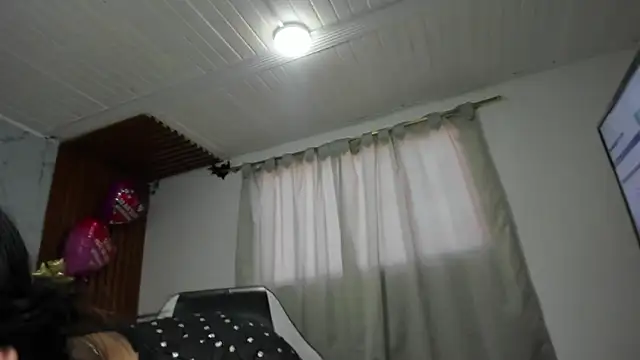 Snapshot of adhara__messY chatting on February 26, 2026, 1:55 pm adhara messY online show from February 26, 2026, 1:55 pm