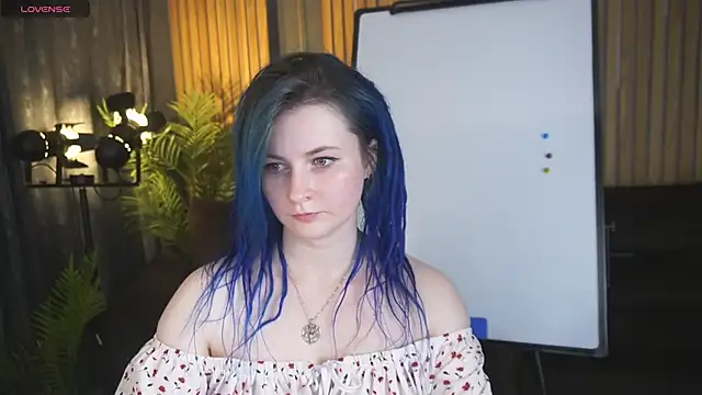 AlisaGracee online show from May 20, 2026, 12:35 pm