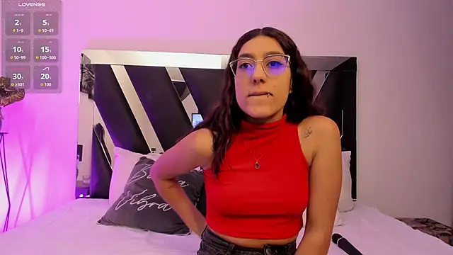 Mia Iron online show from April 14, 2026, 1:05 pm