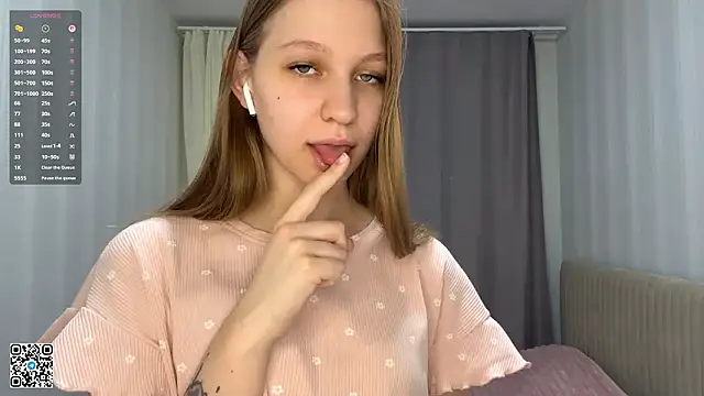 HollyGibson online show from February 24, 2026, 7:15 pm