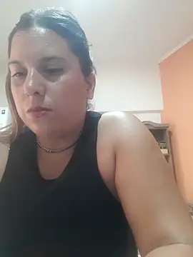 Lucia queen online show from March 20, 2026, 5:47 pm