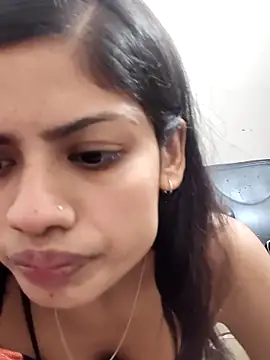 Colleage-girl online show from April 4, 2026, 3:51 pm