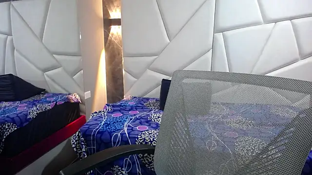 violet angel13 online show from April 18, 2026, 7:58 pm