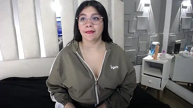 Snapshot of belen_green chatting on June 18, 2026, 11:15 am belen green online show from June 18, 2026, 11:15 am