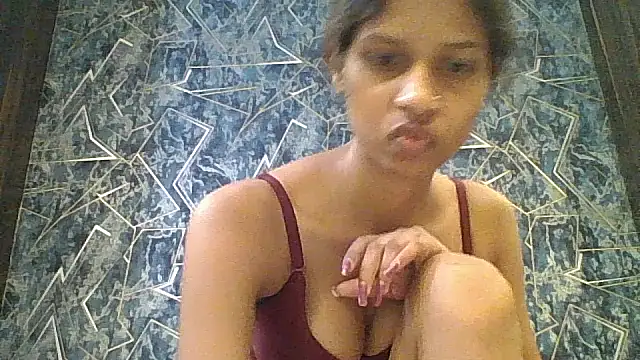 Rani1993 online show from April 28, 2026, 7:07 pm