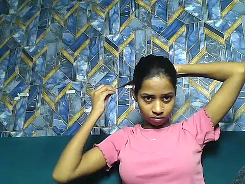 Rani1993 online show from April 4, 2026, 2:12 pm