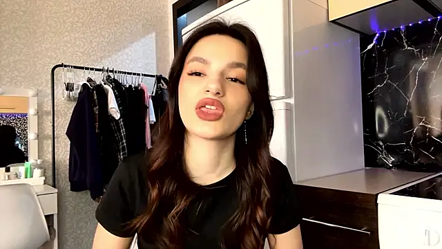 Kosandra k online show from March 30, 2026, 7:43 am