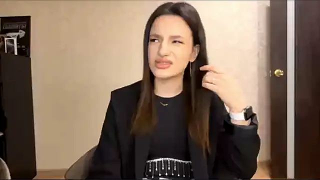 Kosandra k online show from February 22, 2026, 4:08 pm