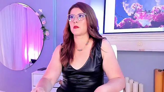 Snapshot of Zafiro_Moon chatting on March 1, 2026, 1:00 pm Zafiro Moon online show from March 1, 2026, 1:00 pm