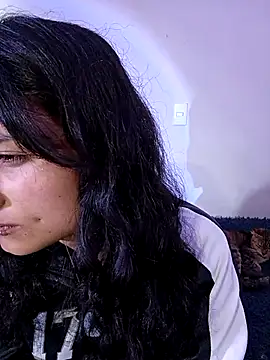 Lili  Clan online show from March 28, 2026, 5:58 pm