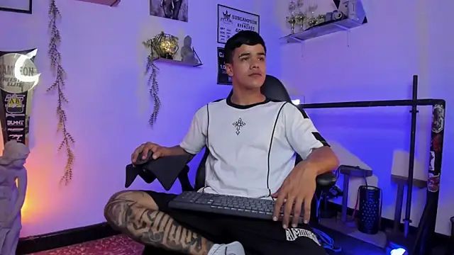 Snapshot of Rob_zaens33 chatting on February 26, 2026, 3:12 pm Rob zaens33 online show from February 26, 2026, 3:12 pm