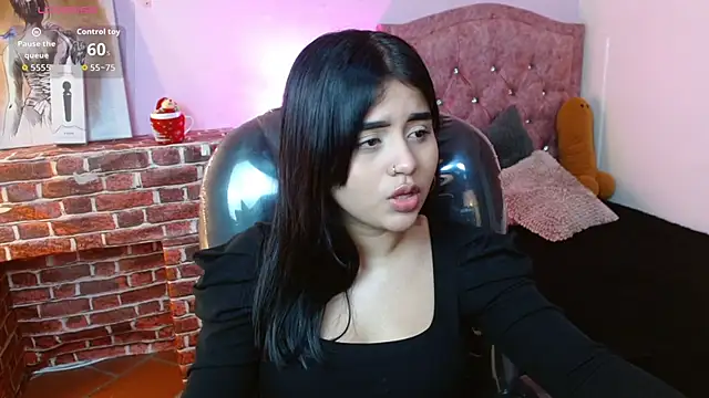 mila quin online show from March 30, 2026, 7:59 pm