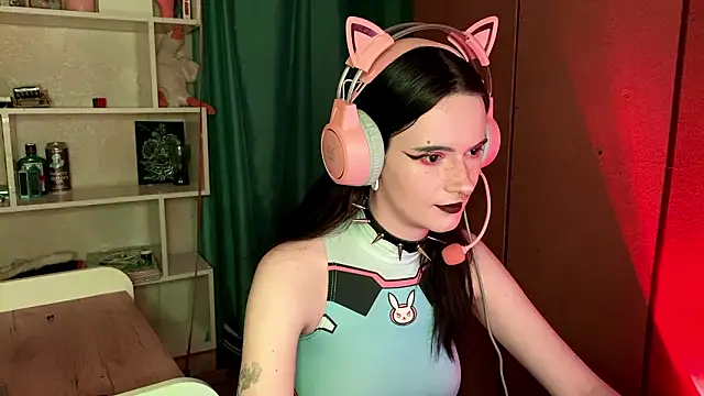 MabelDefina online show from March 5, 2026, 11:07 am