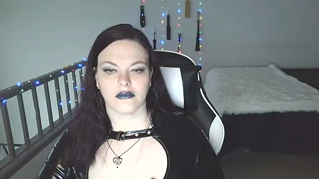 VixieNyx online show from February 27, 2026, 5:02 pm