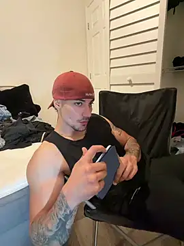 Alejandrosolerxxx online show from February 18, 2026, 4:10 am