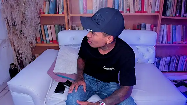 3loverlive online show from July 17, 2026, 7:22 pm