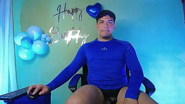 Uriel Ray  online show from February 22, 2026, 11:06 pm