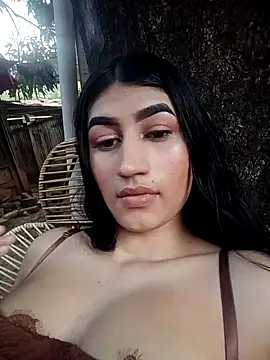 Snapshot of Julianiss chatting on February 28, 2026, 9:58 pm Julianiss online show from February 28, 2026, 9:58 pm