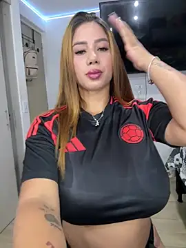 angelinadreamss online show from July 7, 2026, 2:20 pm