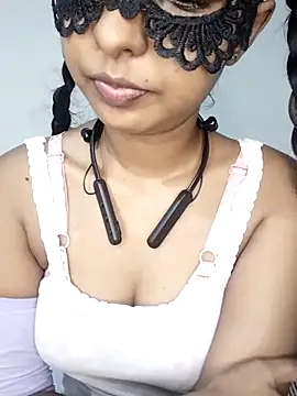 ASHANYA JAYASOORIYA online show from May 13, 2026, 5:03 am