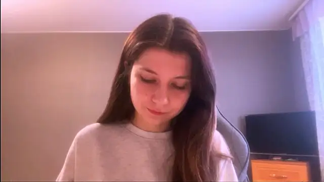 LunnaBliss online show from March 13, 2026, 3:17 pm