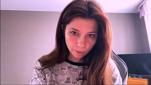 LunnaBliss online show from March 27, 2026, 12:28 pm